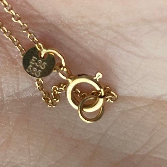 14K gold skull with black diamond eye necklace - Picture 5 of 6